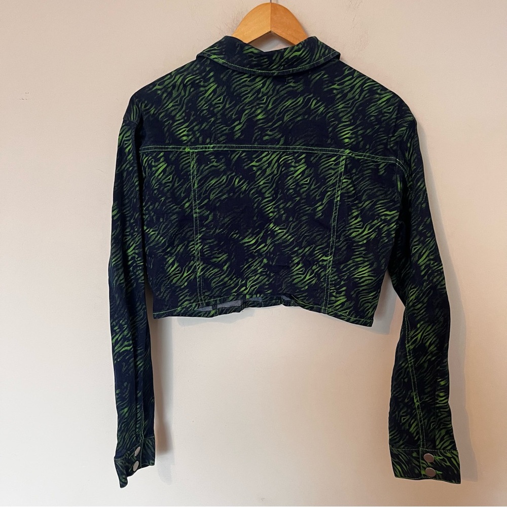 I.AM.GIA Sinead Cropped Denim Jacket Green Tiger Print XS Screen Worn IWTV - Picture 6 of 9
